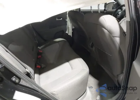 2015 Kia Sportage Lx z USA, uszkodzony, nr VIN KNDPB3AC7F7737957